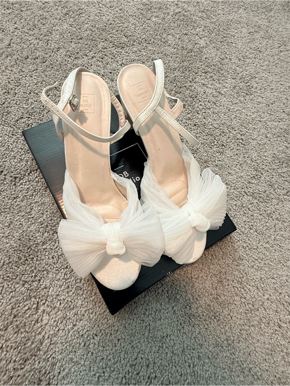 Elegant White Bow Slingback Heels - Women
